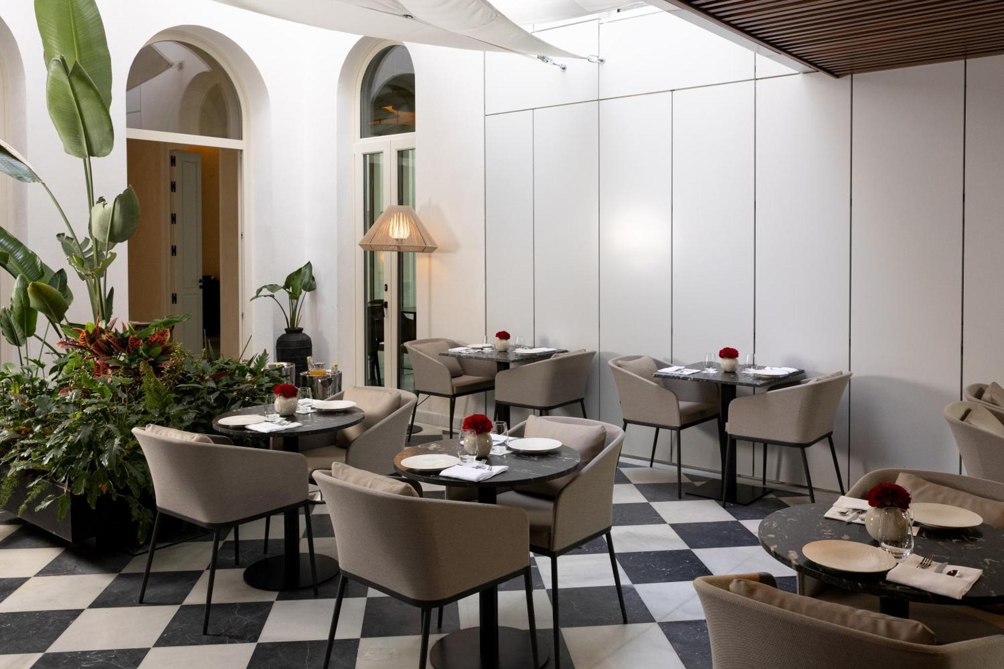 Mercer Plaza Sevilla 5 Gl Sevilha Exterior foto