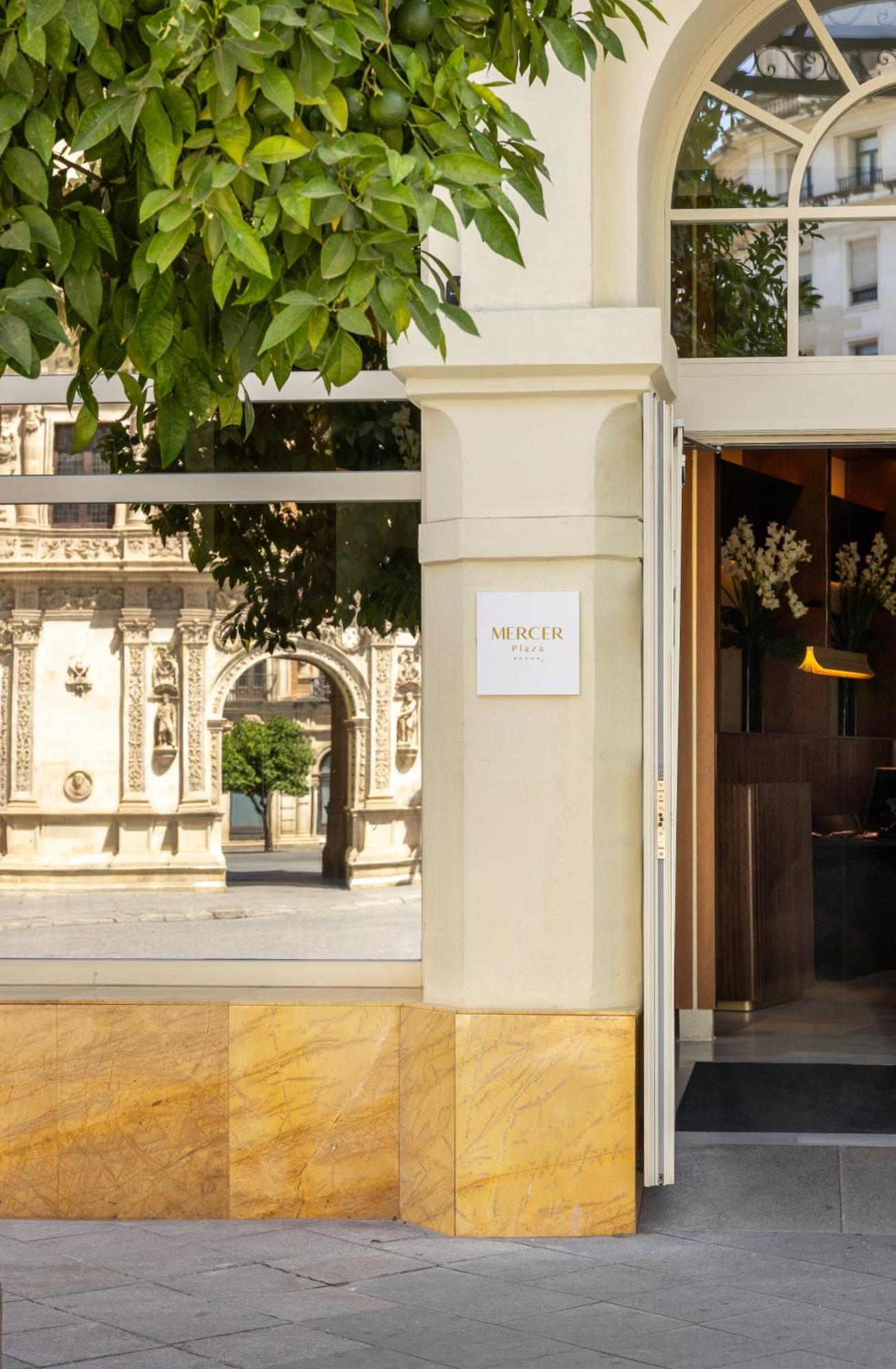 Mercer Plaza Sevilla 5 Gl Sevilha Exterior foto